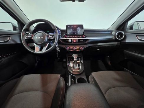 Used 2023 Kia Forte LXS FWD image 14