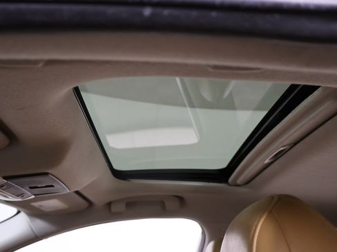 Used 2023 Nissan Sentra SV w/ SV Premium Package image 16