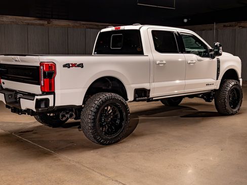 Used 2026 Ford F250 Platinum image 10