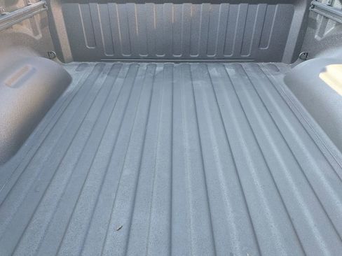 Used 2022 RAM 1500 Laramie AWD/4WD image 23