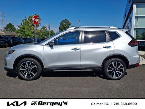 Used 2020 Nissan Rogue SL AWD/4WD image 9