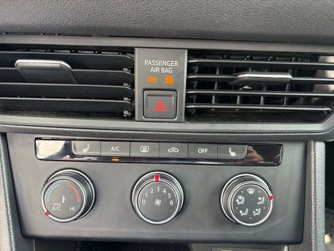 Certified 2024 Volkswagen Jetta Sport FWD image 16