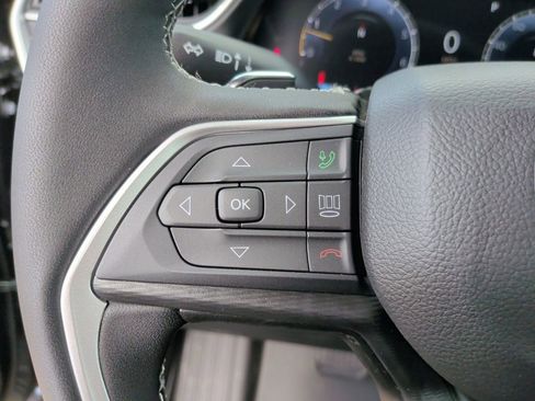 New 2025 Jeep Grand Cherokee L Altitude image 18