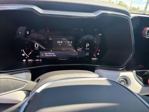 Used 2024 GMC Canyon AT4X w/ AT4X AEV Edition AWD/4WD image 8