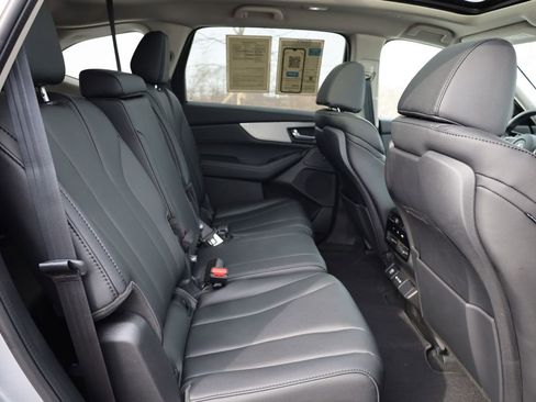 Used 2026 Acura MDX SH-AWD image 37