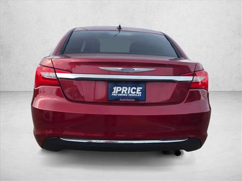 Used 2012 Chrysler 200 Touring FWD image 6