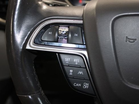 Used 2020 Lincoln Nautilus Reserve w/ Equipment Group 201A image 21