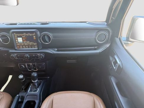 Used 2023 Jeep Wrangler Unlimited Sahara AWD/4WD image 18