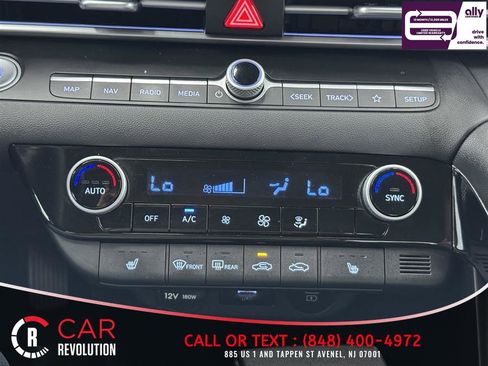 Used 2024 Hyundai Elantra Limited FWD image 33