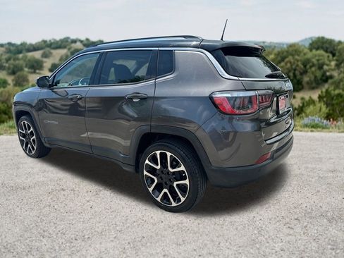 Used 2018 Jeep Compass Limited w/ Navigation Group FWD image 7