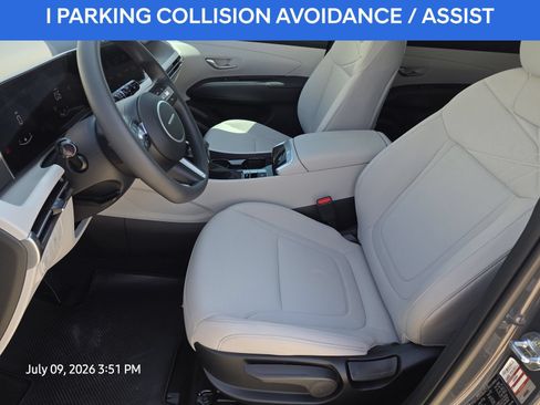 Certified 2026 Hyundai Tucson SE FWD image 13