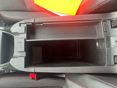 Certified 2024 Chevrolet Equinox RS w/ LPO, Floor Liner Package AWD/4WD image 29