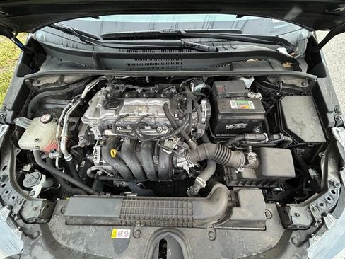 Certified 2022 Toyota Corolla LE FWD image 11