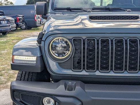 New 2026 Jeep Gladiator Sport AWD/4WD image 10