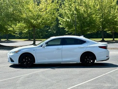 Used 2022 Lexus ES 350 F Sport w/ Accessory Package FWD image 3