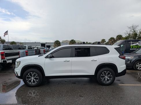 Used 2024 GMC Acadia AT4 AWD/4WD image 4