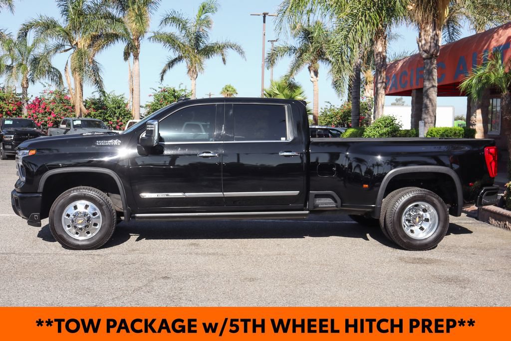 Used 2024 Chevrolet Silverado 3500 High Country w/ High Country Premium Package AWD/4WD image 5