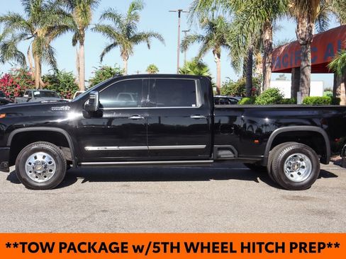 Used 2024 Chevrolet Silverado 3500 High Country w/ High Country Premium Package AWD/4WD image 5