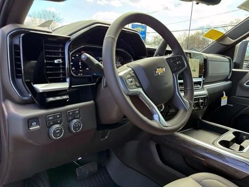 New 2026 Chevrolet Silverado 2500 LTZ w/ LTZ Premium Package AWD/4WD image 17