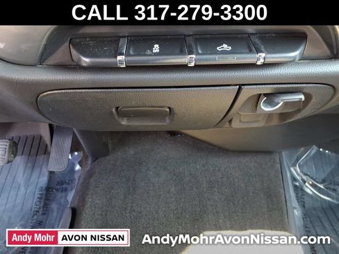 Used 2018 Chevrolet Silverado 1500 LT w/ All Star Edition AWD/4WD image 25