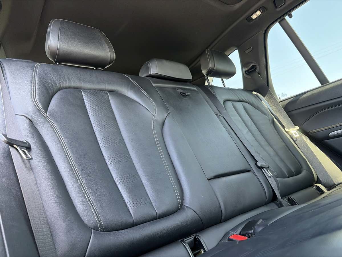 Used 2019 BMW X5 xDrive50i w/ M Sport Package AWD/4WD image 28