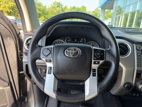 Used 2021 Toyota Tundra SR5 w/ SR5 Upgrade Package AWD/4WD image 13