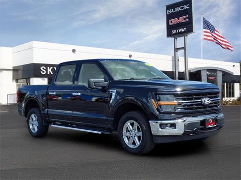 Used 2024 Ford F150 XLT w/ Mobile Office Package image 3