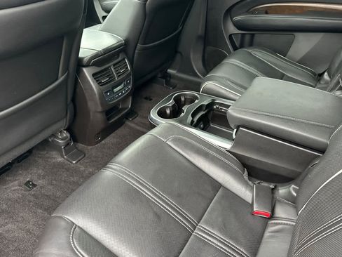 Used 2017 Acura MDX SH-AWD w/ Advance Package image 4