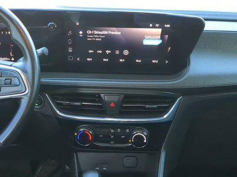 Used 2024 Buick Encore GX Sport Touring w/ Advanced Technology Package FWD image 17