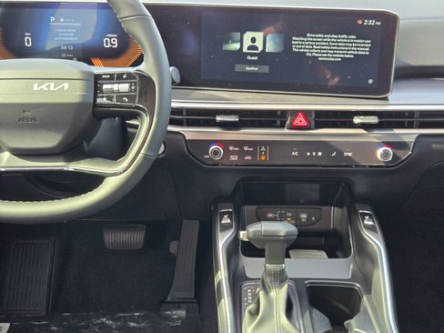 New 2026 Kia Sorento S w/ S Panoramic Sunroof Package image 14