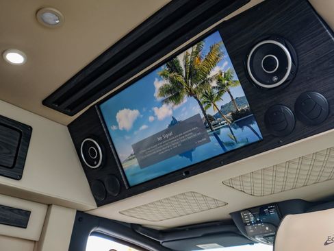 Used 2025 Mercedes-Benz Sprinter 3500 image 67