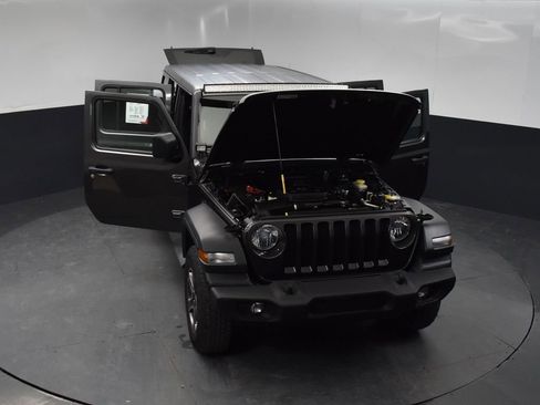 Used 2018 Jeep Wrangler Unlimited Sport S image 43