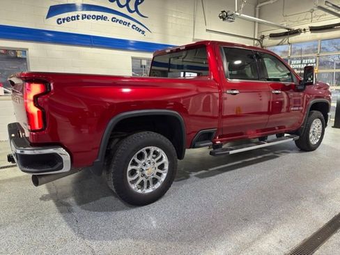 Used 2025 Chevrolet Silverado 2500 LTZ w/ LTZ Premium Package image 11