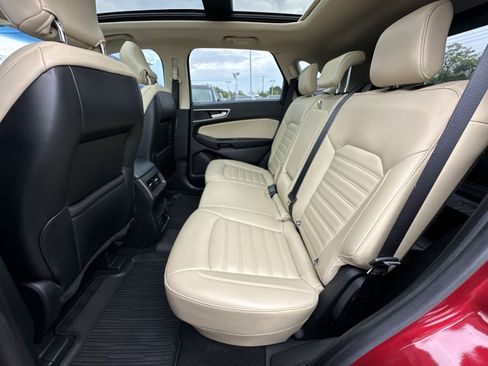 Used 2019 Ford Edge SEL w/ Equipment Group 201A AWD/4WD image 33