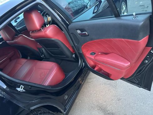 Used 2013 Dodge Charger R/T image 23