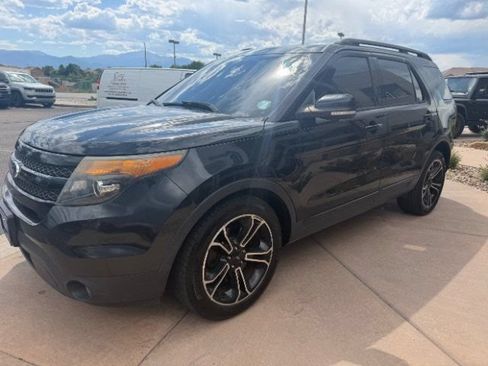 Used 2015 Ford Explorer Sport w/ Equipment Group 401A AWD/4WD image 9