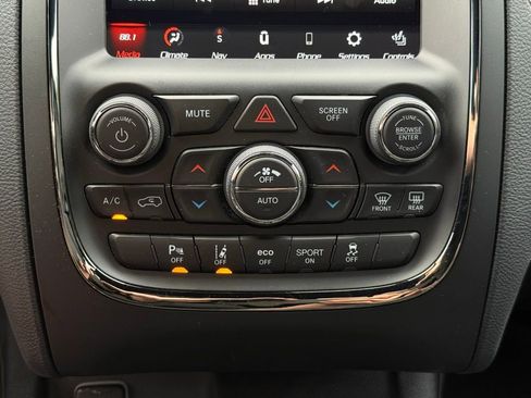 Used 2020 Dodge Durango R/T w/ Technology Group AWD/4WD image 37