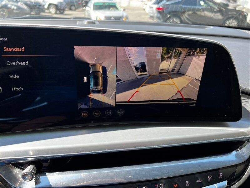 Used 2024 Cadillac Lyriq Sport AWD/4WD image 41