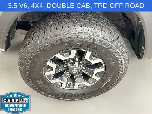 Used 2022 Toyota Tacoma TRD Off-Road AWD/4WD image 28