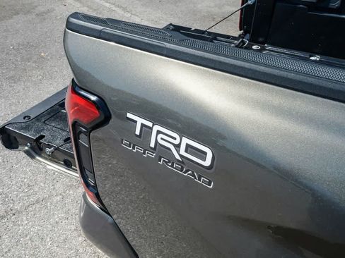 Used 2024 Toyota Tacoma TRD Off-Road w/ TRD Off Road Upgrade Package AWD/4WD image 37