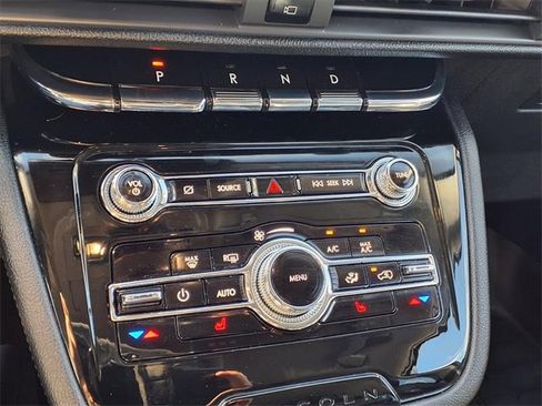 Certified 2021 Lincoln Corsair FWD w/ Convenience Package image 20