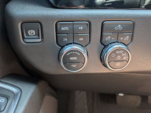 Used 2024 GMC Sierra 1500 Elevation w/ X31 Off-Road Package AWD/4WD image 32