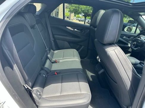Used 2024 Chevrolet Blazer EV LT AWD/4WD image 28