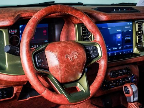 Used 2024 Ford Bronco Black Diamond image 27