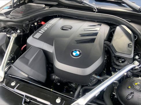 Used 2025 BMW 530i image 32