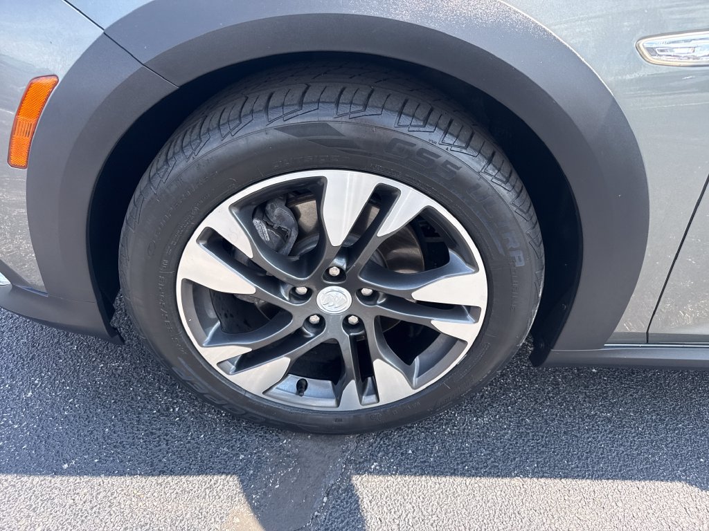 Used 2019 Buick Regal Essence w/ Driver Confidence Package I AWD/4WD image 22