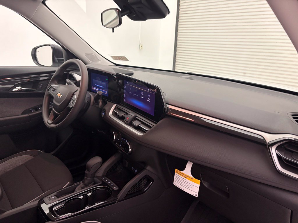 New 2026 Chevrolet TrailBlazer LS w/ LS Convenience Package FWD image 33