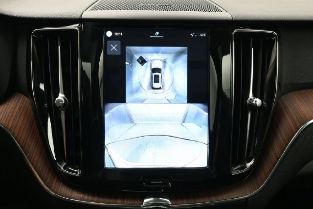 Used 2024 Volvo XC60 B5 Plus w/ Protection Package Premier AWD/4WD image 22