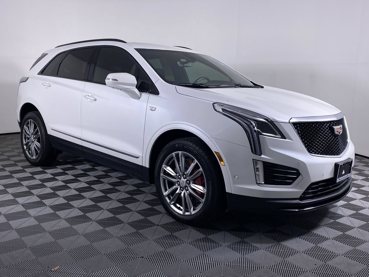 Used 2024 Cadillac XT5 Sportv w/ Technology Package AWD/4WD image 21