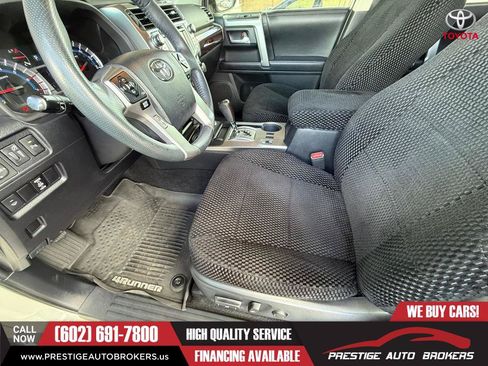 Used 2018 Toyota 4Runner Limited AWD/4WD image 19